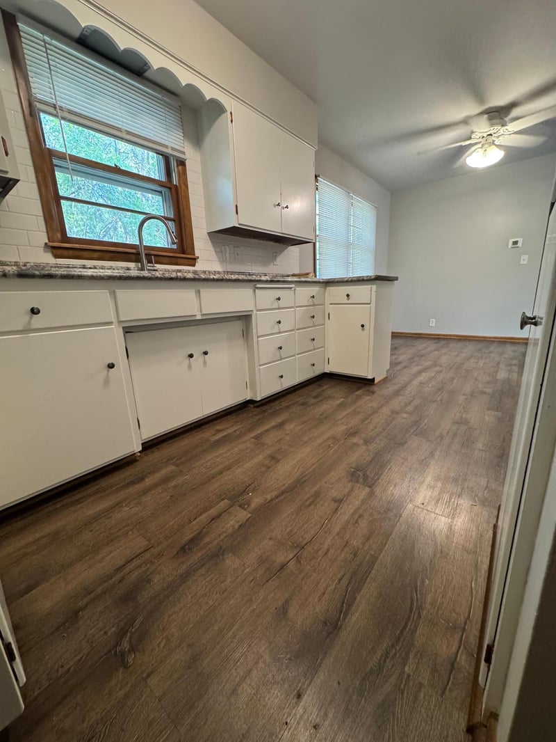 220 Terrace Dr SW, Willmar, MN 56201