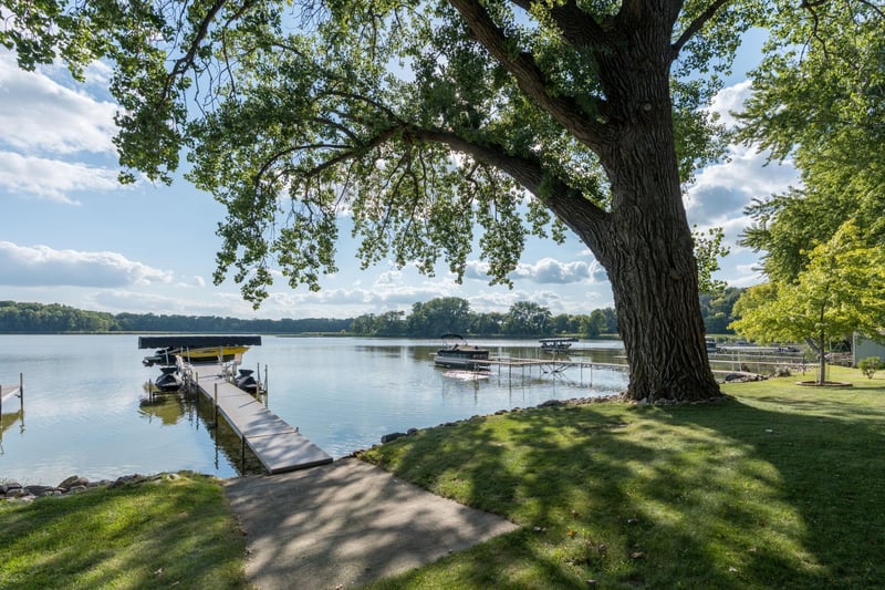 7014 Laura Ln, Saint Peter, MN 56082