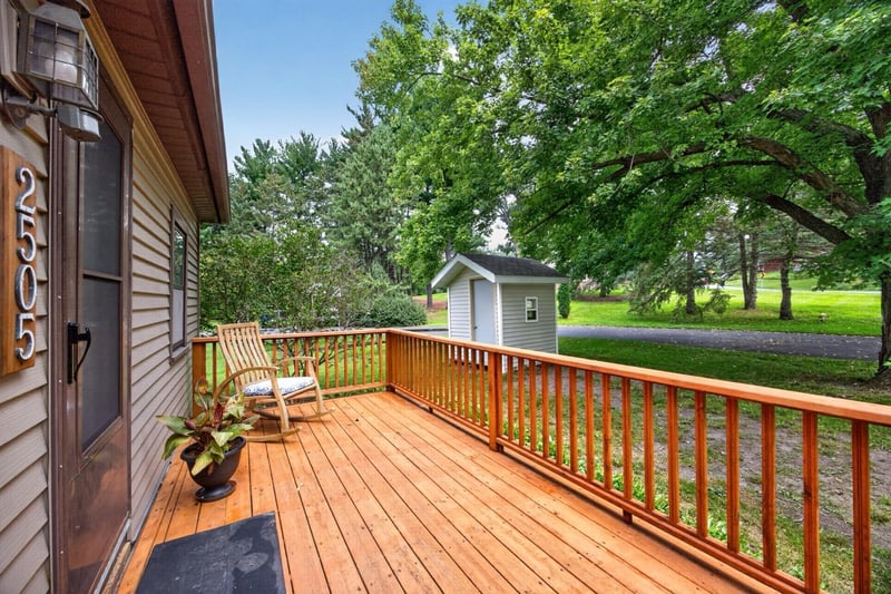 2505 E River Rd NE, Rochester, MN 55906