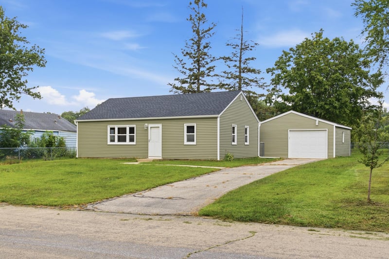 2709 Markay St SE, Rochester, MN 55904