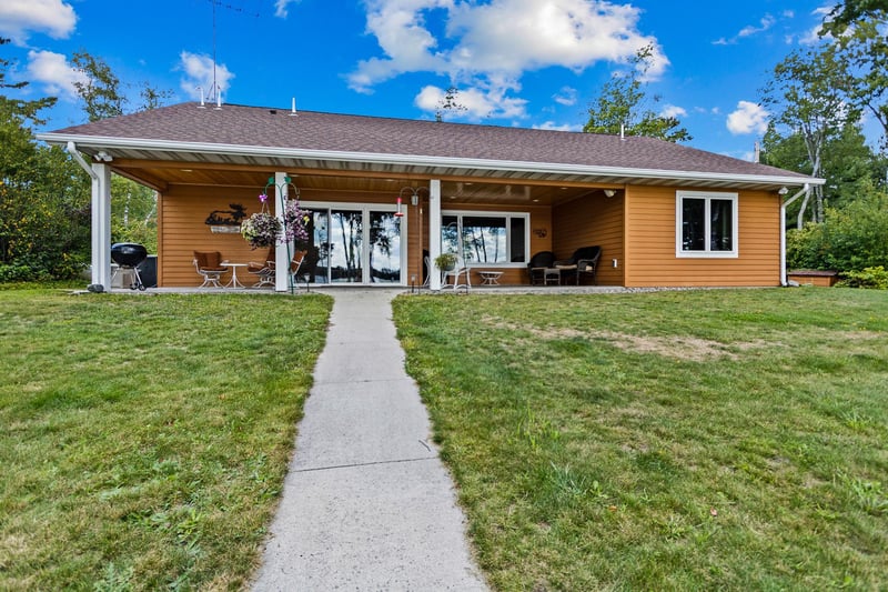 7856 Lake Fourteen Rd, Britt, MN 55710