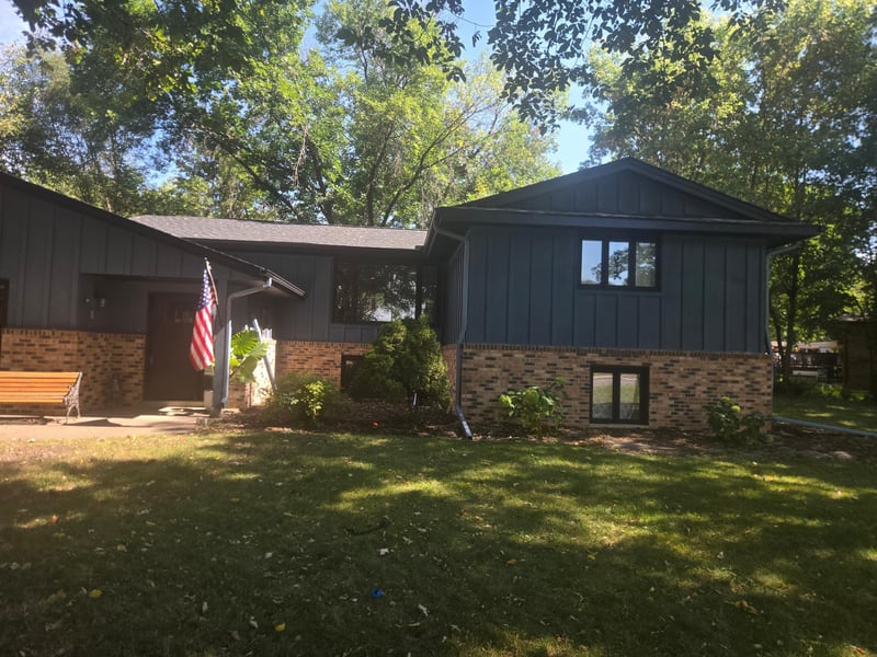 1701 W River St, Monticello, MN 55362