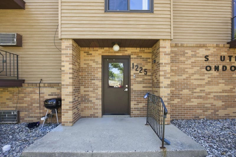1225 7th St S #7, Moorhead, MN 56560