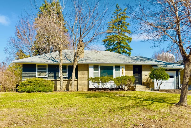 2408 W 65 1/2 St, Richfield, MN 55423