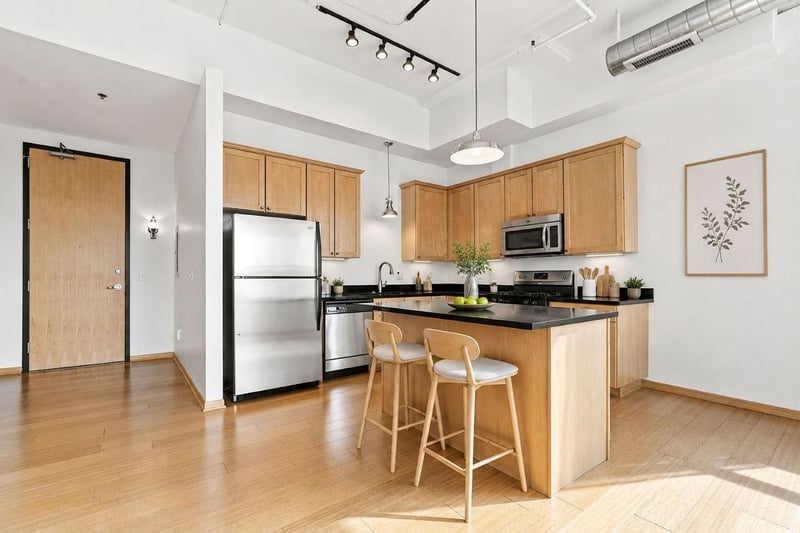 1701 Madison St NE #310, Minneapolis, MN 55413