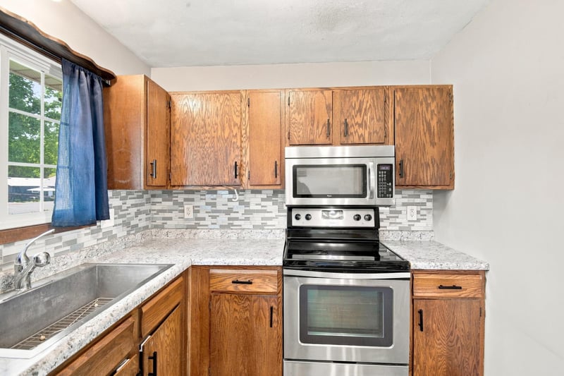635 23rd St NE, Owatonna, MN 55060