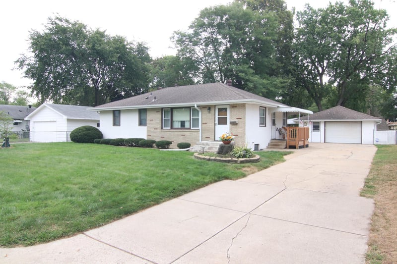 2313 55th Ave N, Brooklyn Center, MN 55430