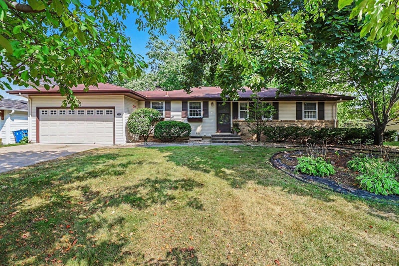 5705 Hansen Rd, Edina, MN 55436