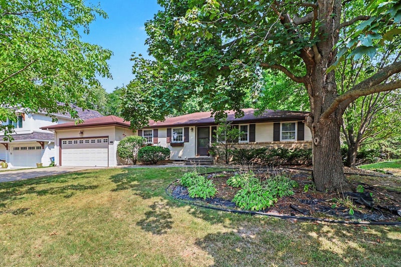 5705 Hansen Rd, Edina, MN 55436