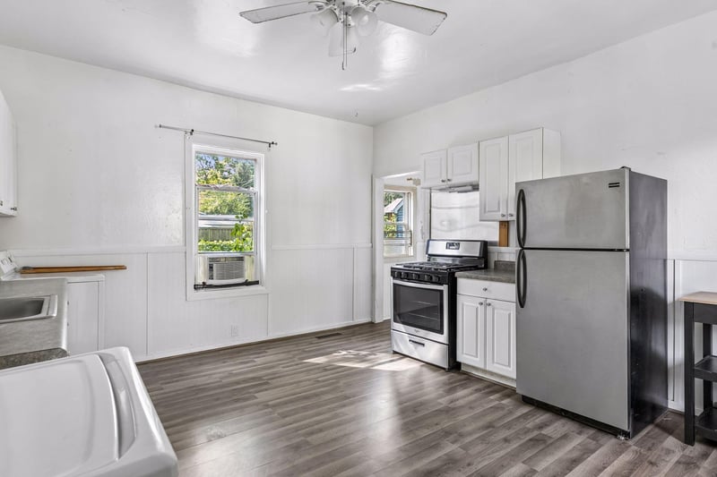 241 Banfil St, Saint Paul, MN 55102