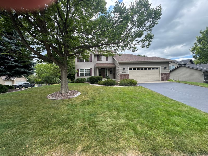 1945 Clearwater Rd, Waconia, MN 55387