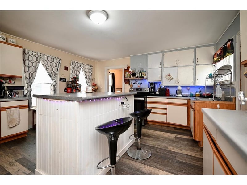 159 E King St, Winona, MN 55987