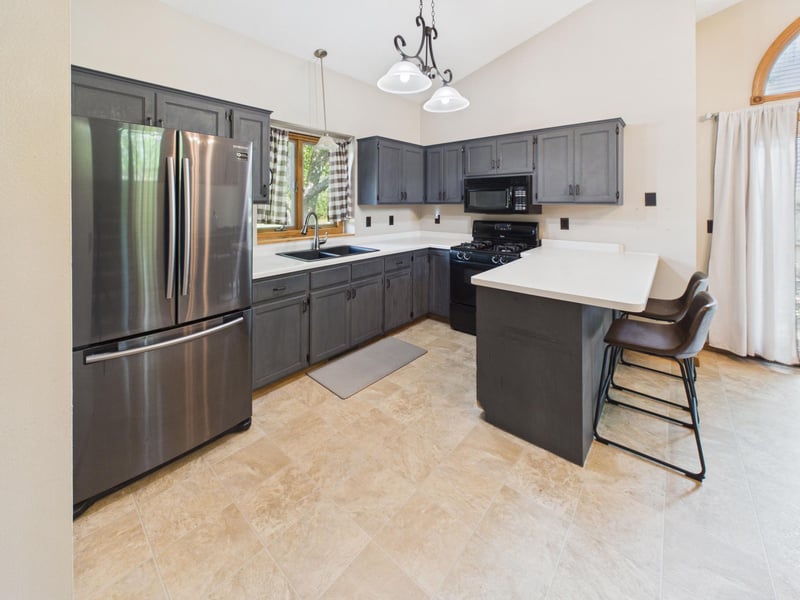 822 4th St N, Sartell, MN 56377
