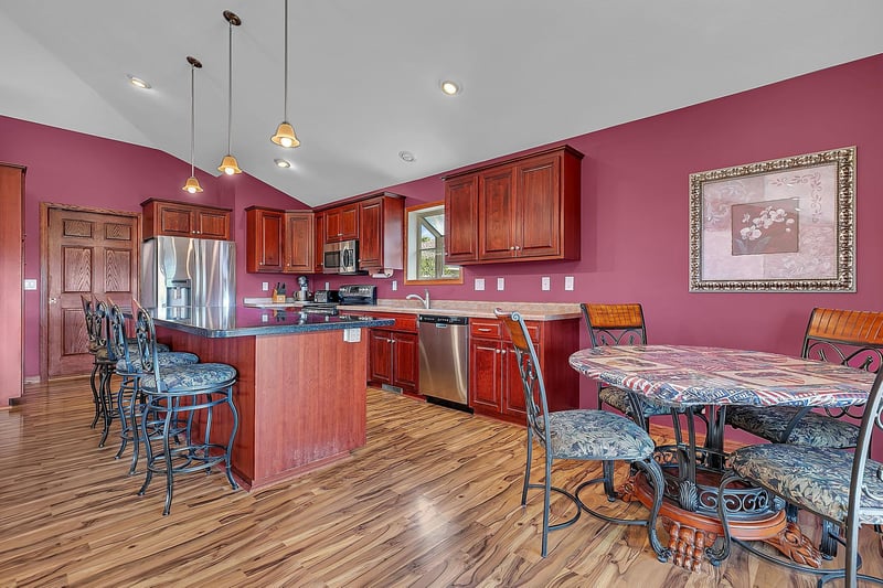 2010 Balsam Ln, Rockford, MN 55373