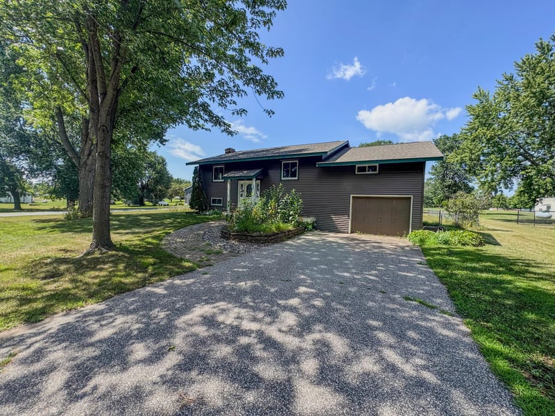 1226 N Herman St, Buffalo City, WI 54622