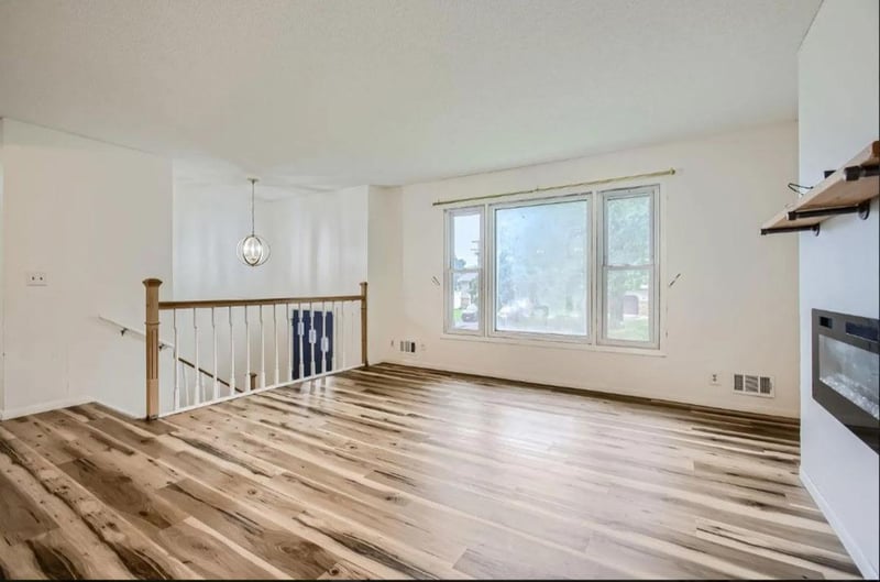 8027 Fairmont Cir NE, Fridley, MN 55432