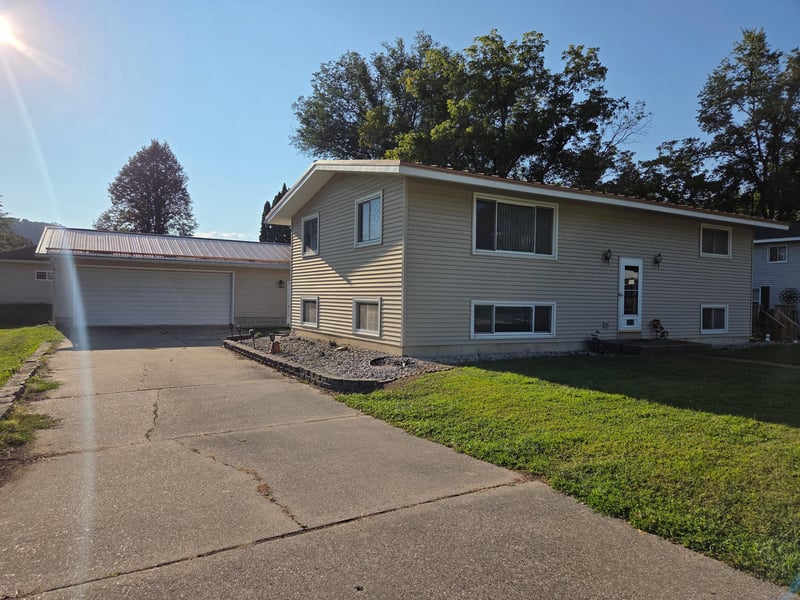 215 N Green St, Rushford, MN 55971