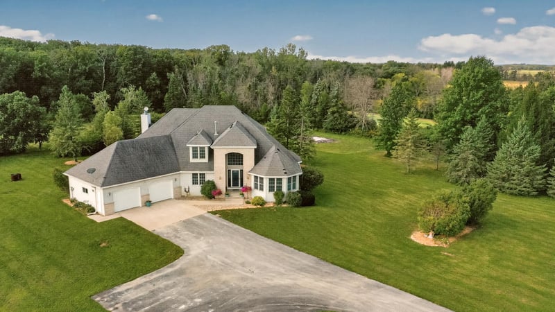 13787 630th St, Claremont, MN 55924