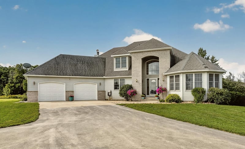 13787 630th St, Claremont, MN 55924