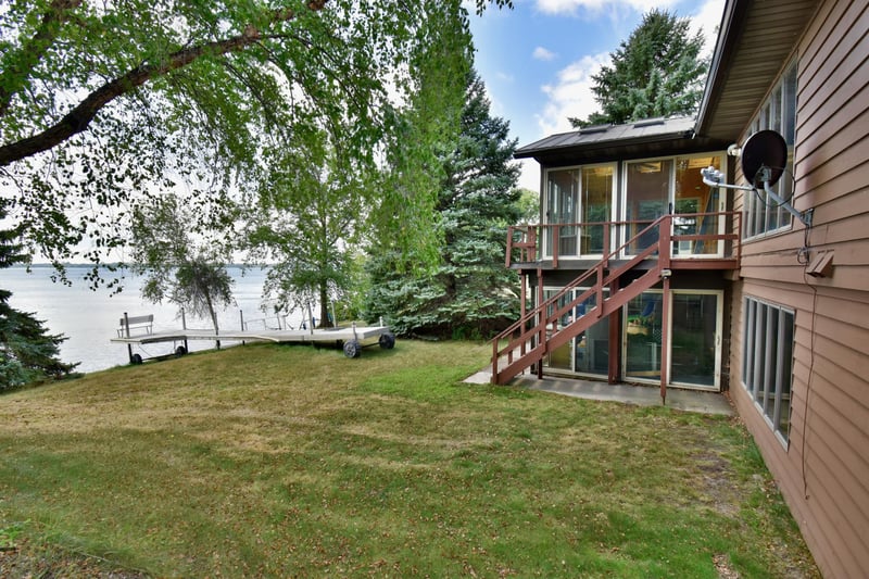 38192 N Shore Dr, Battle Lake, MN 56515