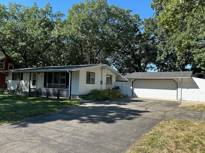 65 12th Ave NE, Saint Cloud, MN 56304