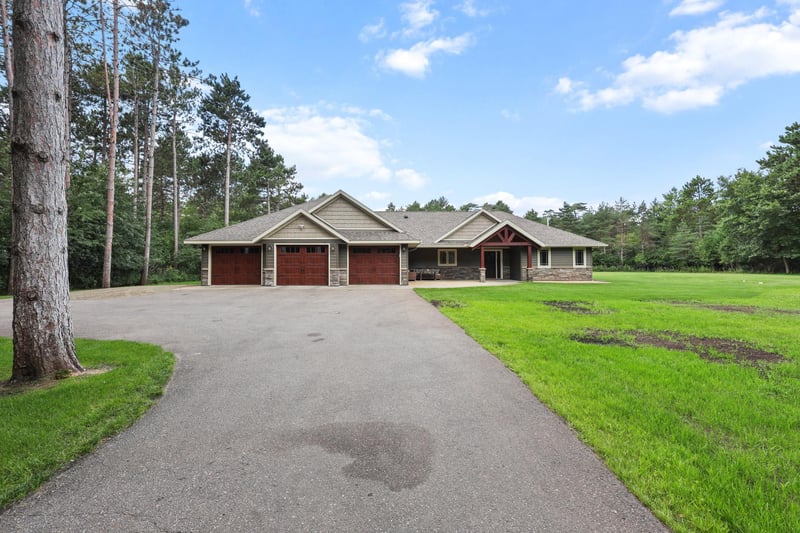 12987 Hillton Rd, Little Falls, MN 56345