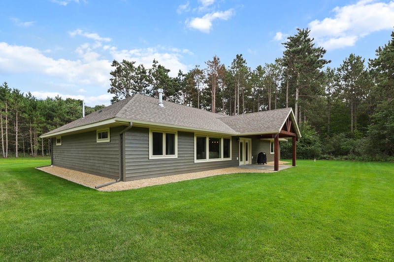 12987 Hillton Rd, Little Falls, MN 56345