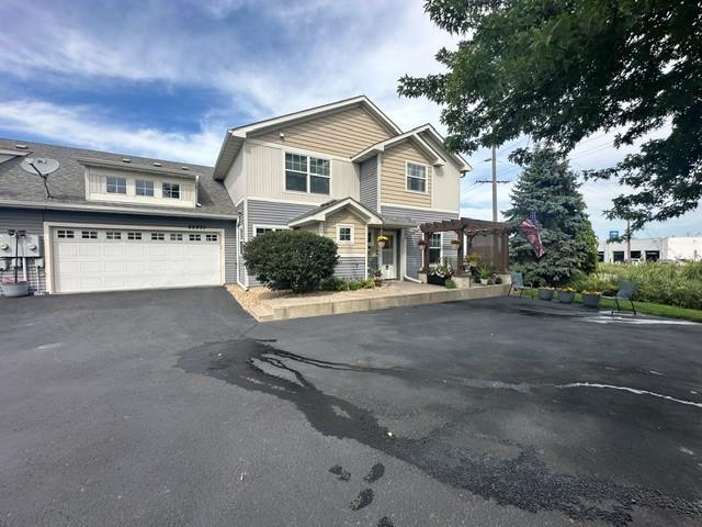 22295 Cameo Ct, Forest Lake, MN 55025