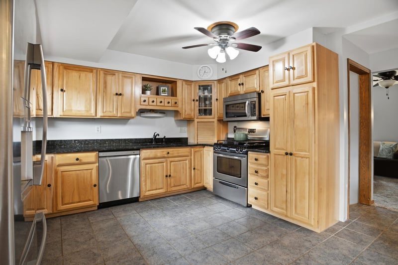 9140 Aldrich Ave S, Bloomington, MN 55420