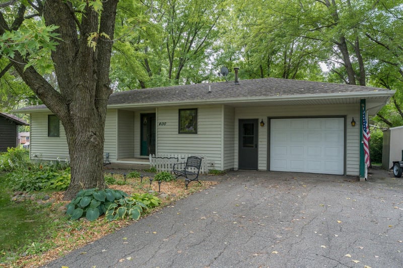 400 2nd Ave, Pemberton, MN 56078