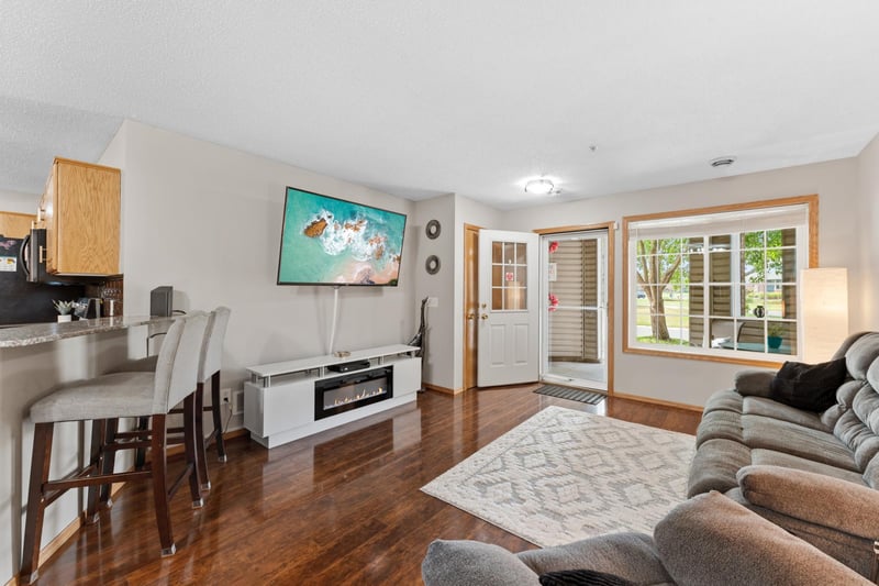 5677 100th Ln N, Brooklyn Park, MN 55443