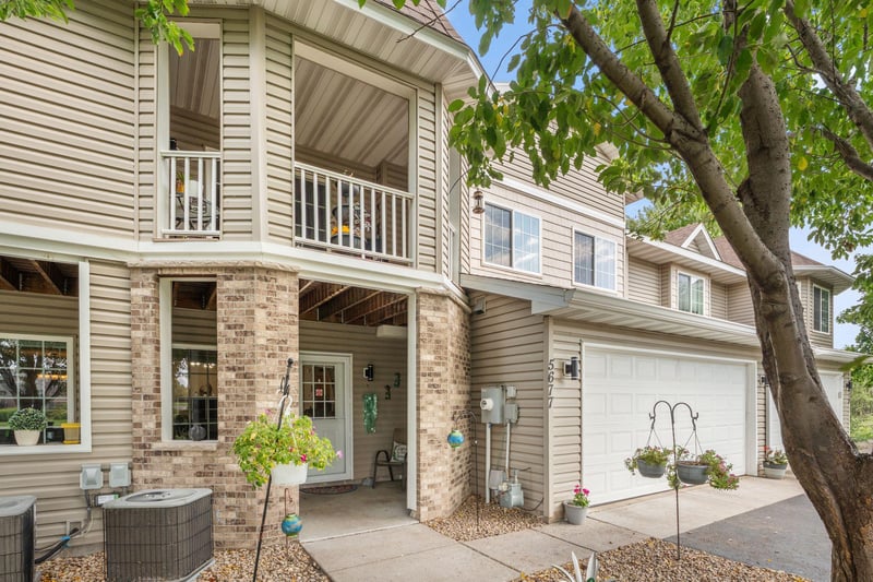 5677 100th Ln N, Brooklyn Park, MN 55443
