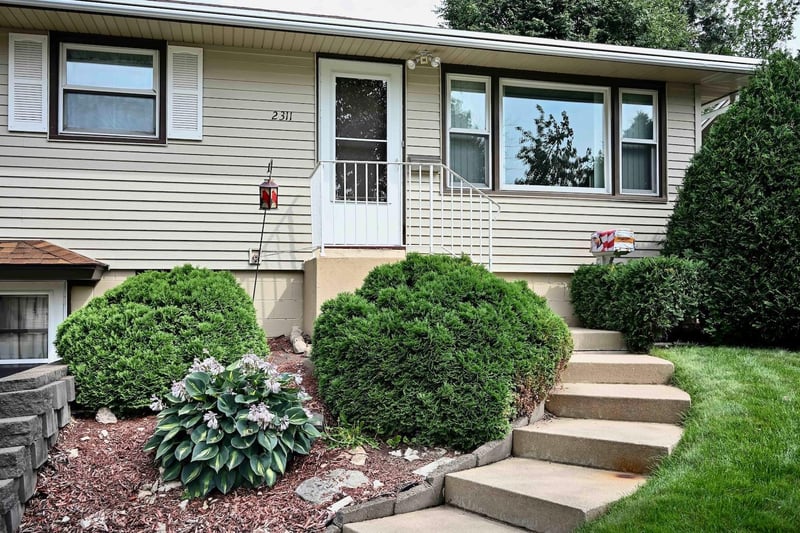 2311 18th St NW, Rochester, MN 55901