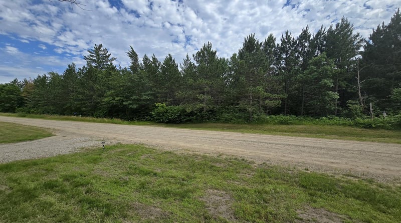30945 Vahalla Ln, Cass Lake, MN 56633