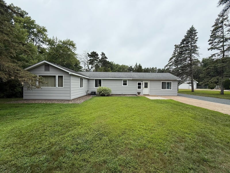8408 Eastwood Rd, Mounds View, MN 55112
