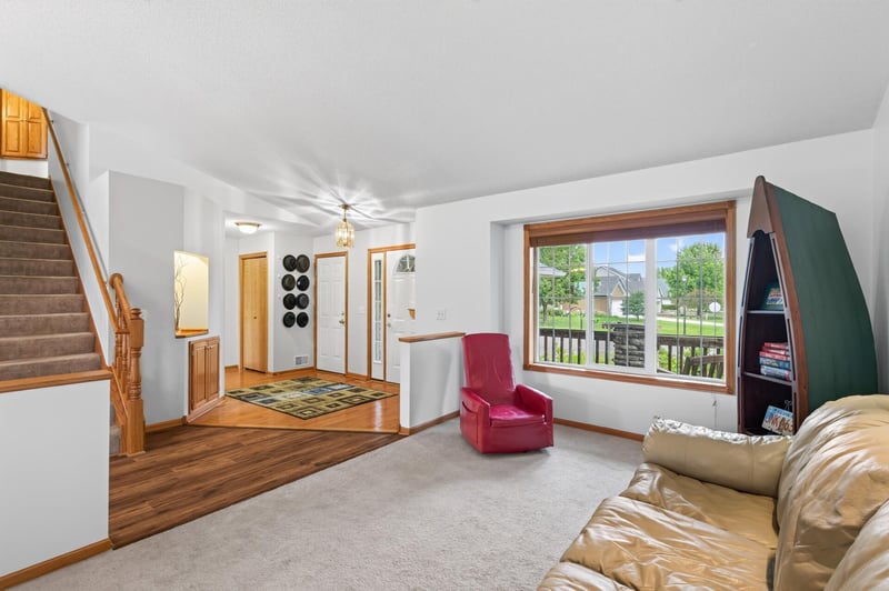 23855 Aspen Dr, Rogers, MN 55374