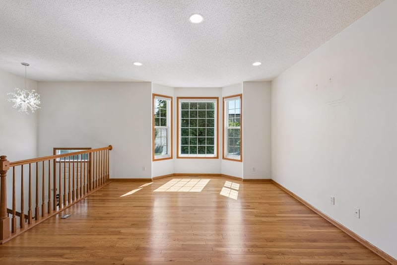 727 2nd St NE, Hopkins, MN 55343