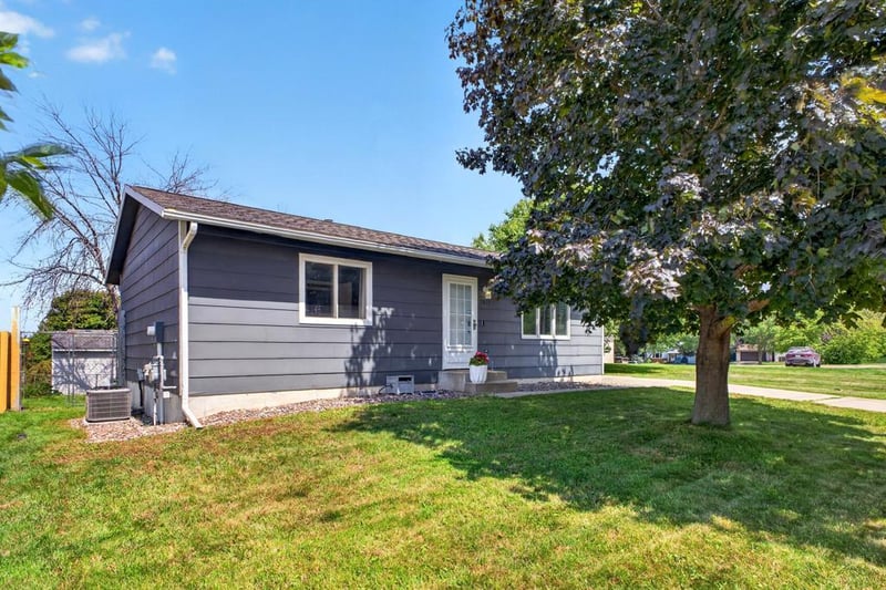 3513 7th St NW, Rochester, MN 55901