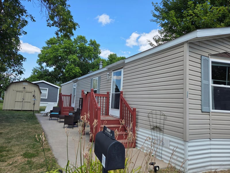 1150 Cessna Dr E, New Brighton, MN 55112