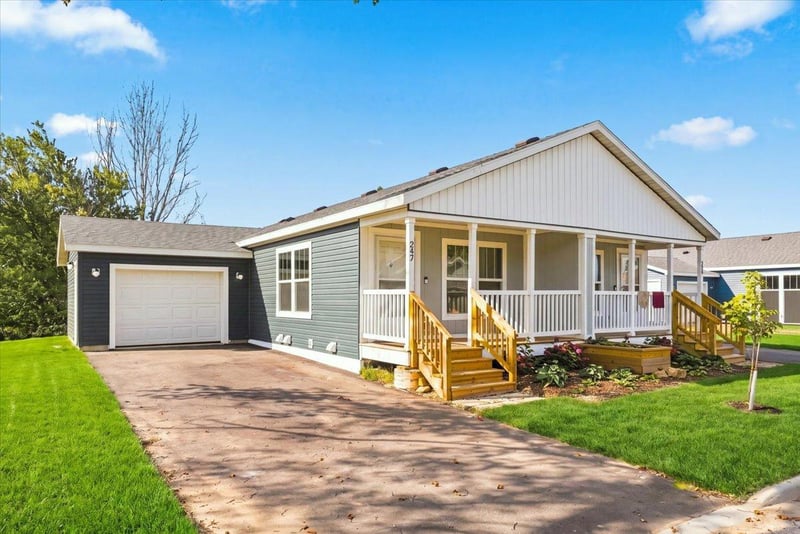 247 Panther Dr, Ellsworth, WI 54011