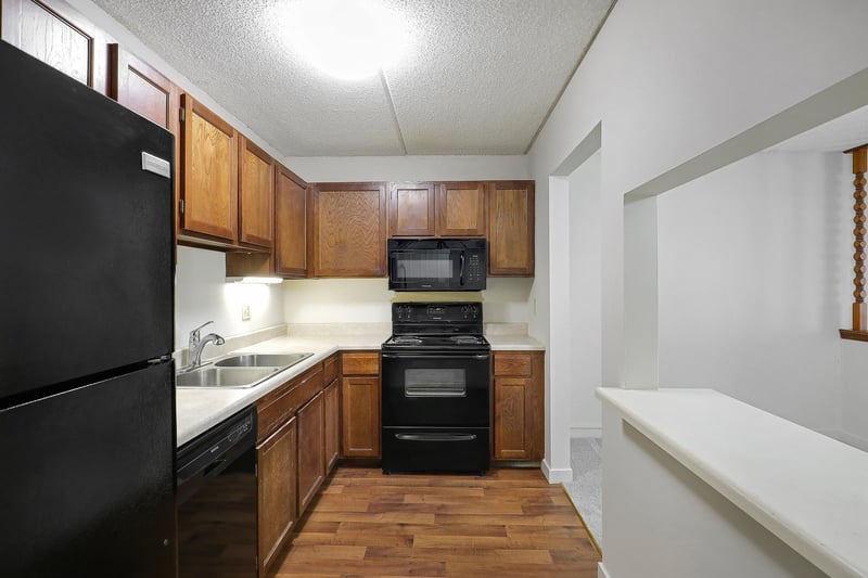 10411 Cedar Lake Rd #208, Minnetonka, MN 55305