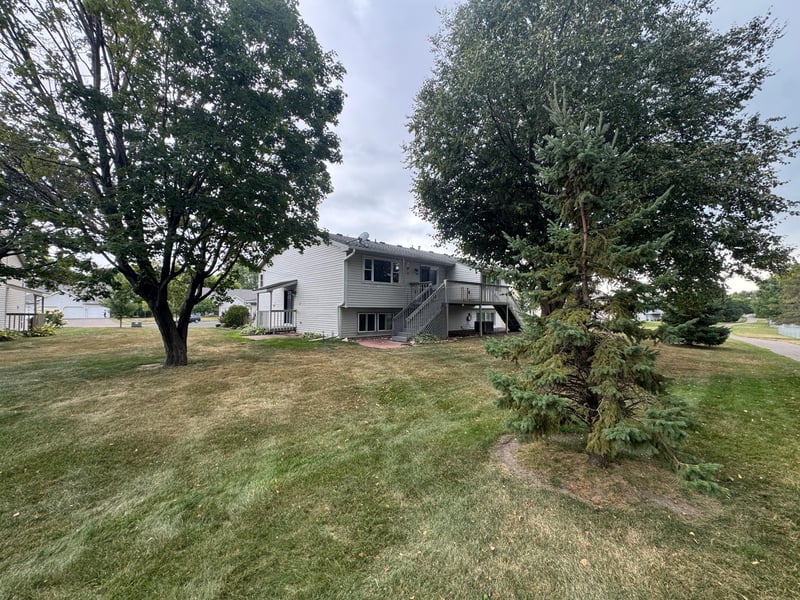 6279 Monticello Ln N, Maple Grove, MN 55369