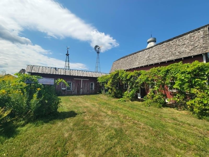 40306 Torchlight Rd, Isle, MN 56342