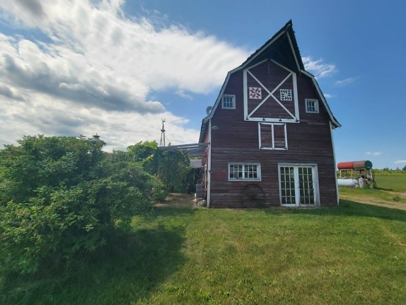 40306 Torchlight Rd, Isle, MN 56342