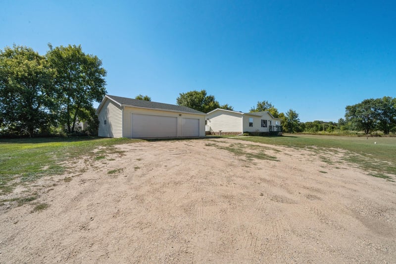 1695 Sunset Access Rd SE, Alexandria, MN 56308