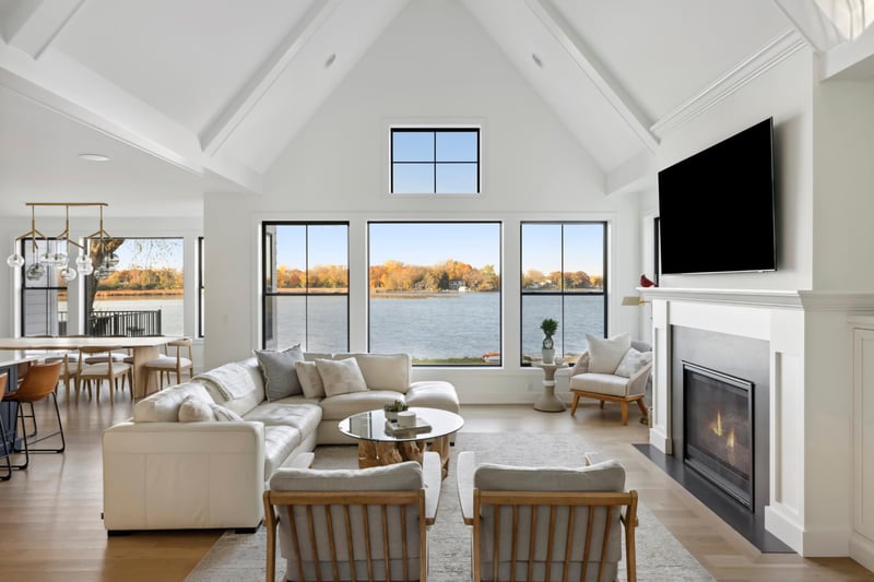 2213 Oakland Rd, Minnetonka, MN 55305