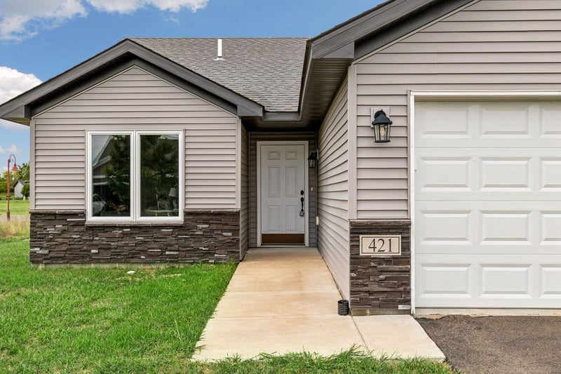 421 Staples Rd, Osceola, WI 54020