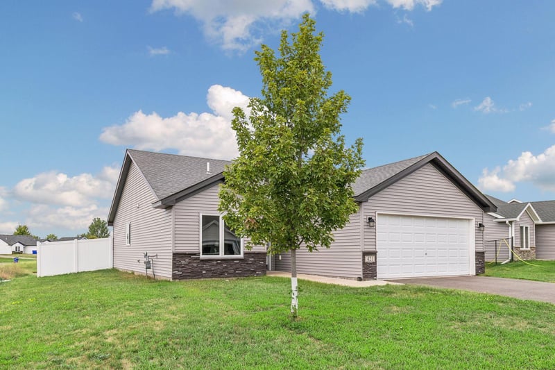 421 Staples Rd, Osceola, WI 54020