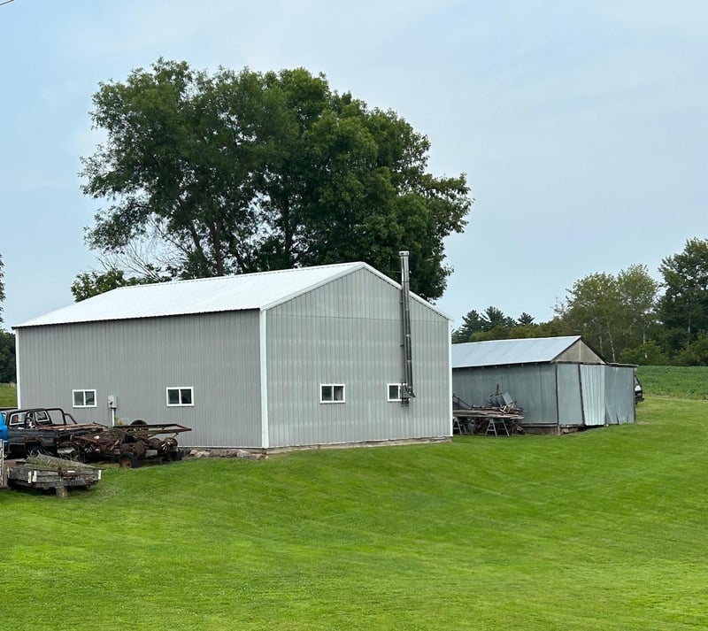 36001 Verdin St NW, Cambridge, MN 55008