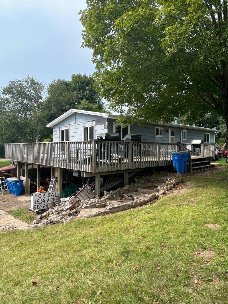 36001 Verdin St NW, Cambridge, MN 55008